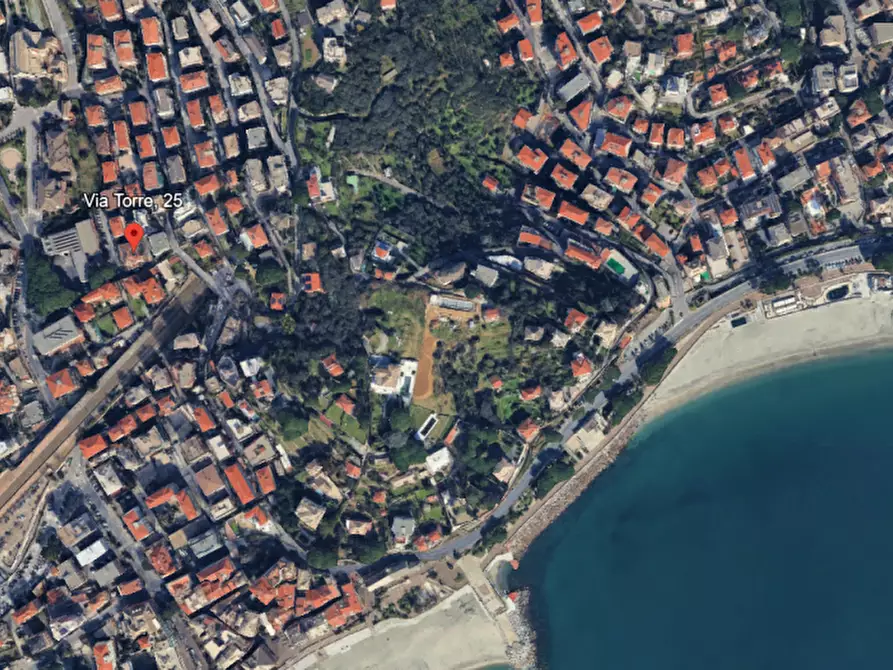 Immagine 8 di Appartamento in vendita  a Celle Ligure