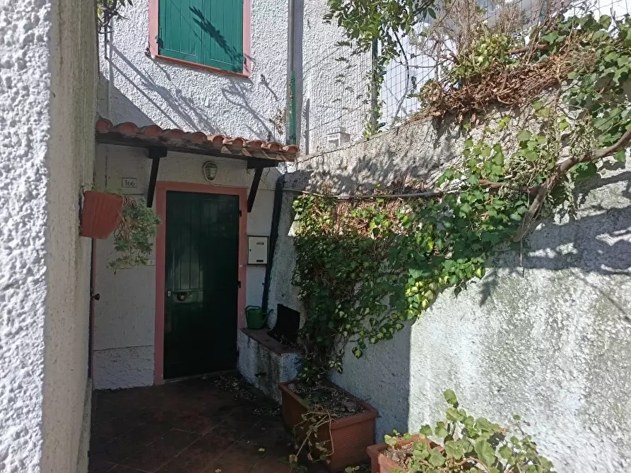 casa semindipendente in vendita a Celle Ligure in zona Sanda