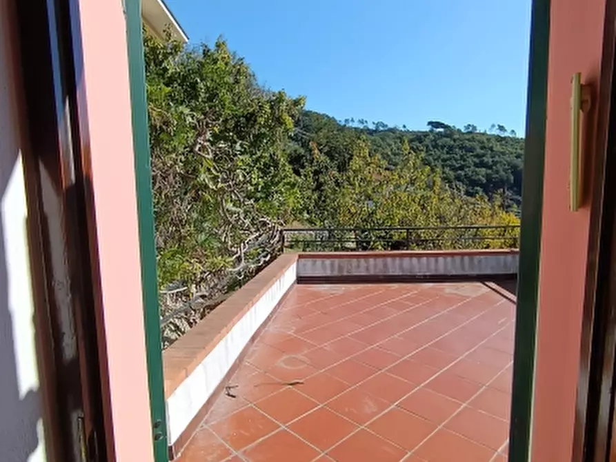 Immagine 28 di Appartamento in vendita  a Celle Ligure