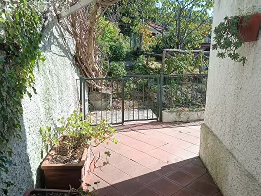 Immagine 3 di Appartamento in vendita  a Celle Ligure