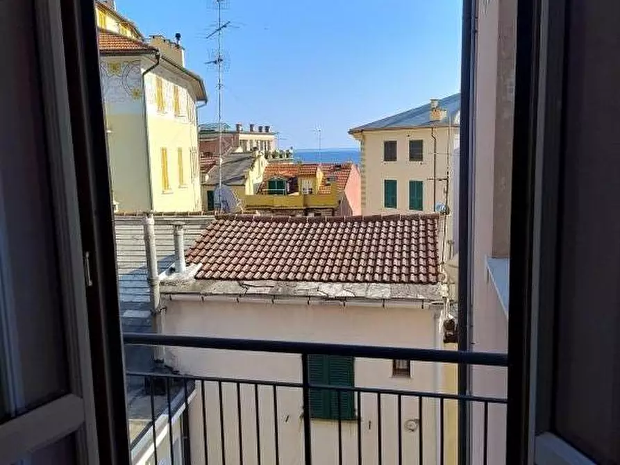 Immagine 2 di Appartamento in vendita  a Celle Ligure