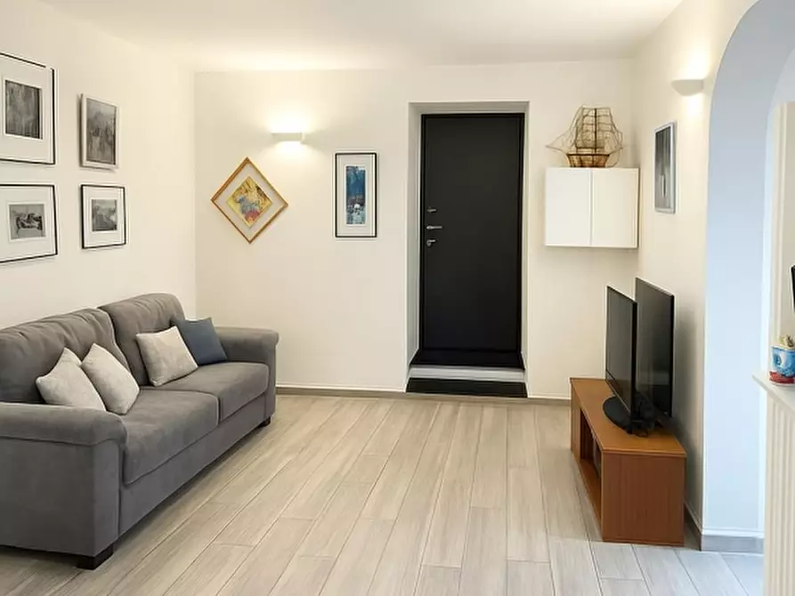 Immagine 5 di Appartamento in vendita  a Celle Ligure