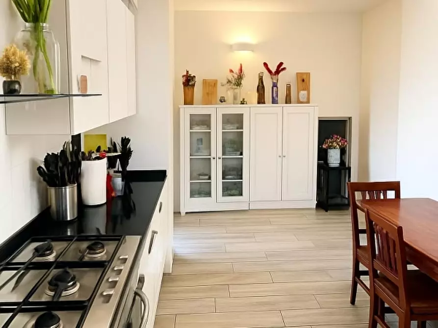 Immagine 11 di Appartamento in vendita  a Celle Ligure