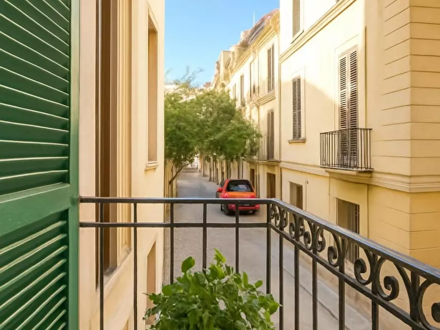 Immagine 10 di Appartamento in vendita  a Varazze