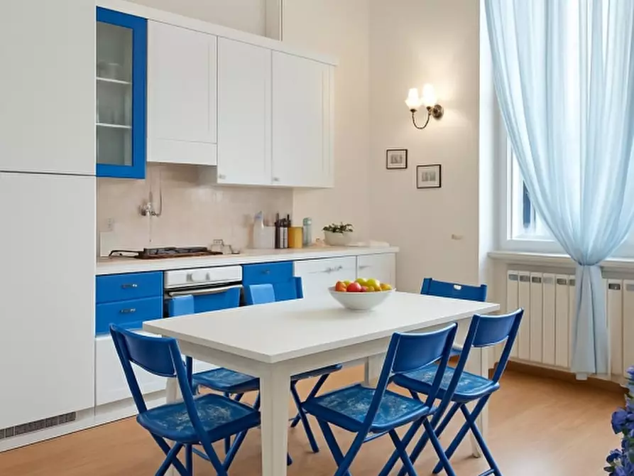 Immagine 2 di Appartamento in vendita  a Varazze