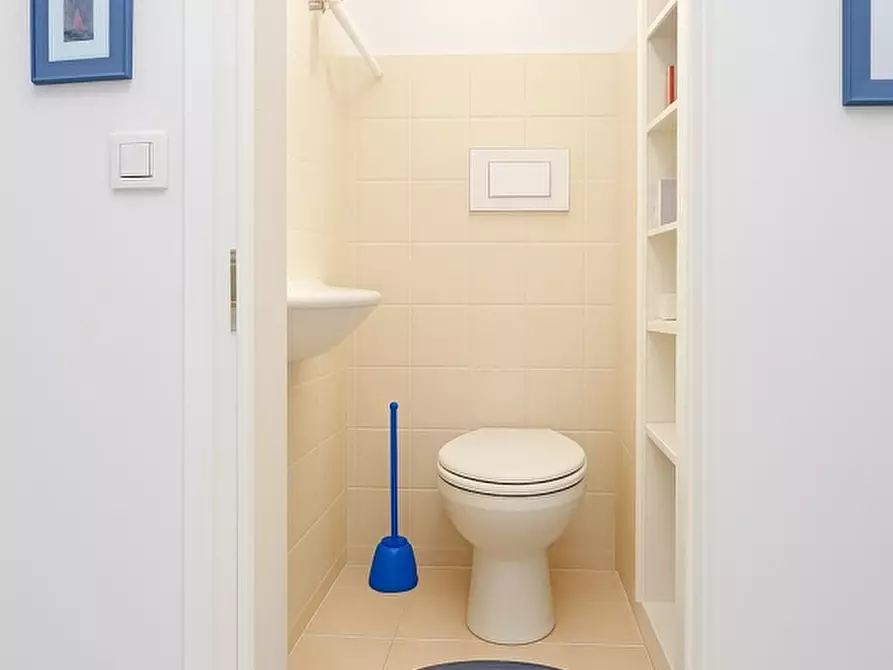 Immagine 13 di Appartamento in vendita  a Varazze