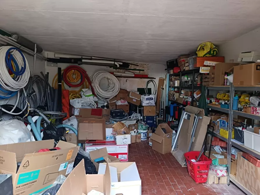 Immagine 4 di Box auto in vendita  a Celle Ligure