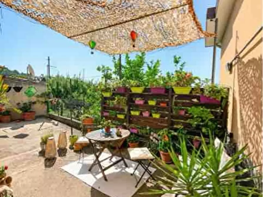 Immagine 1 di Appartamento in vendita  a Celle Ligure