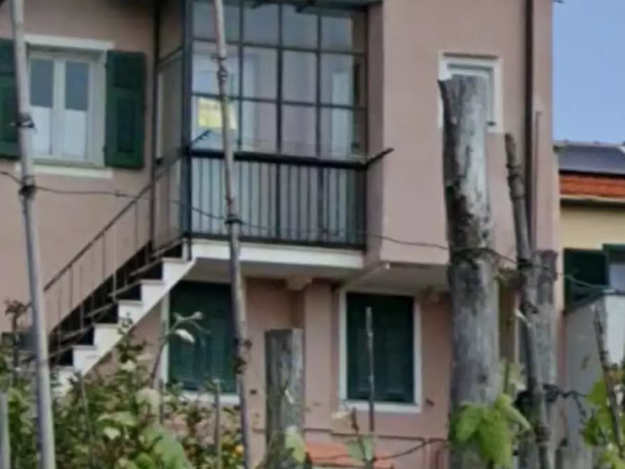 Immagine 5 di Appartamento in vendita  a Celle Ligure
