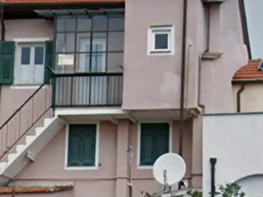 Immagine 4 di Appartamento in vendita  a Celle Ligure