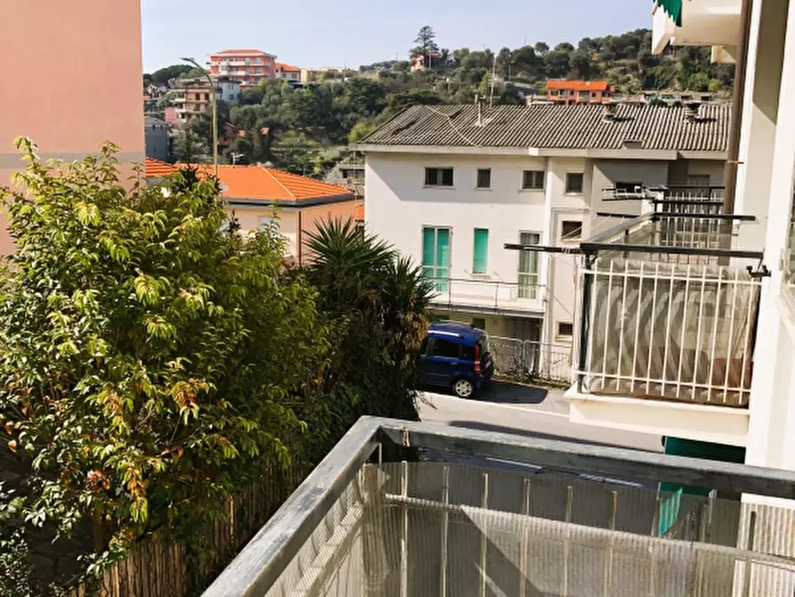 Immagine 15 di Appartamento in vendita  in Via Lanza 35 a Celle Ligure