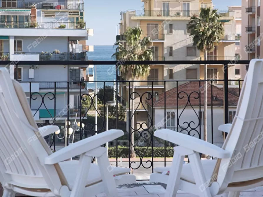 Immagine 1 di Appartamento in vendita  a Borghetto Santo Spirito