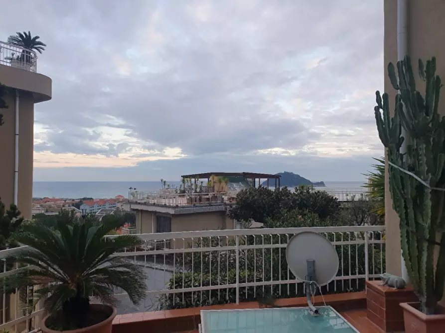 Immagine 10 di Appartamento in vendita  in VIA DONATELLO a Albenga