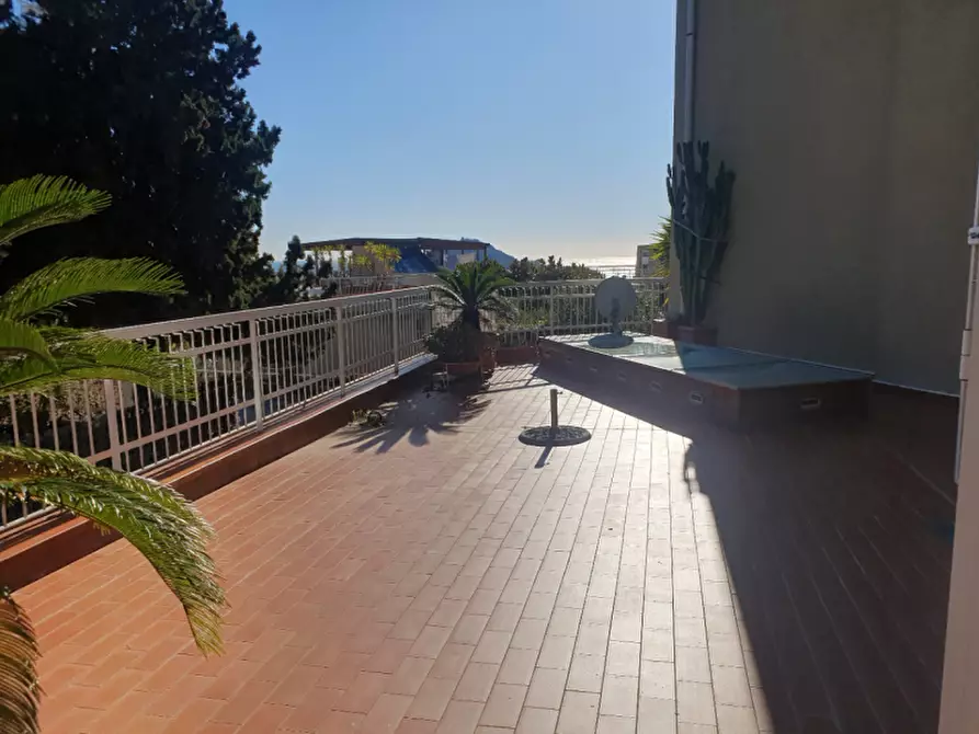 Immagine 6 di Appartamento in vendita  in VIA DONATELLO a Albenga