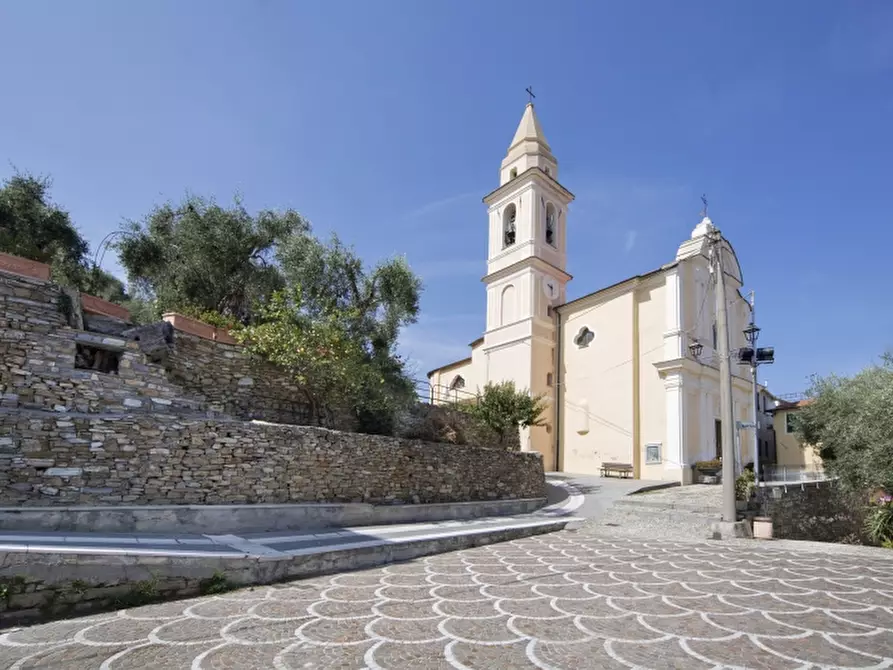 Immagine 5 di Appartamento in vendita  in PIAZZA S'ANNA a Diano Marina