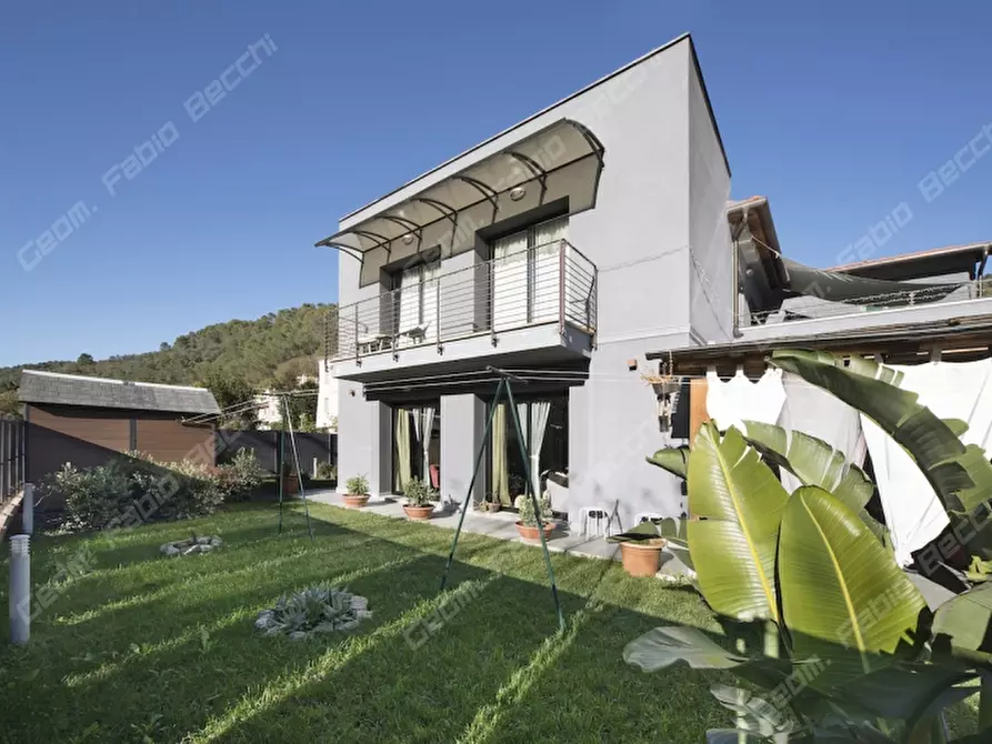 Immagine 5 di Villa in vendita  a Stellanello