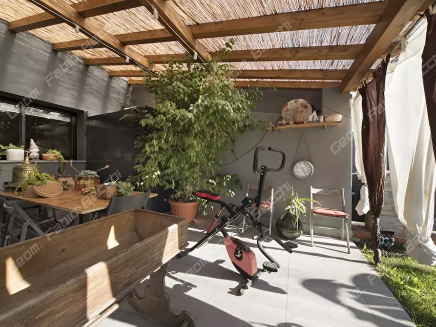 Immagine 6 di Villa in vendita  a Stellanello