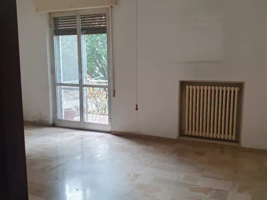 Immagine 11 di Appartamento in vendita  a Albenga