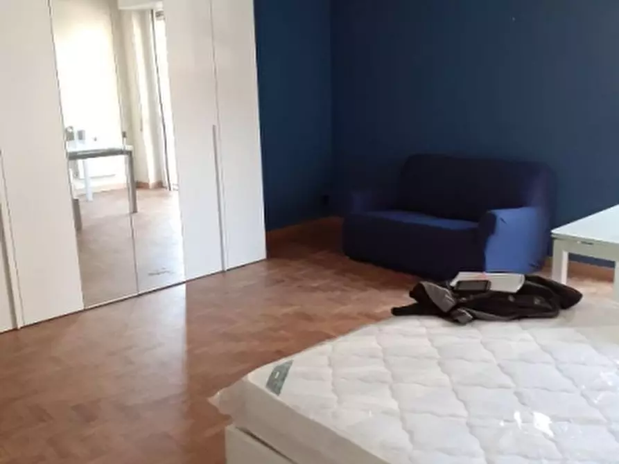 Immagine 1 di Appartamento in affitto  in Via Clusone a Milano