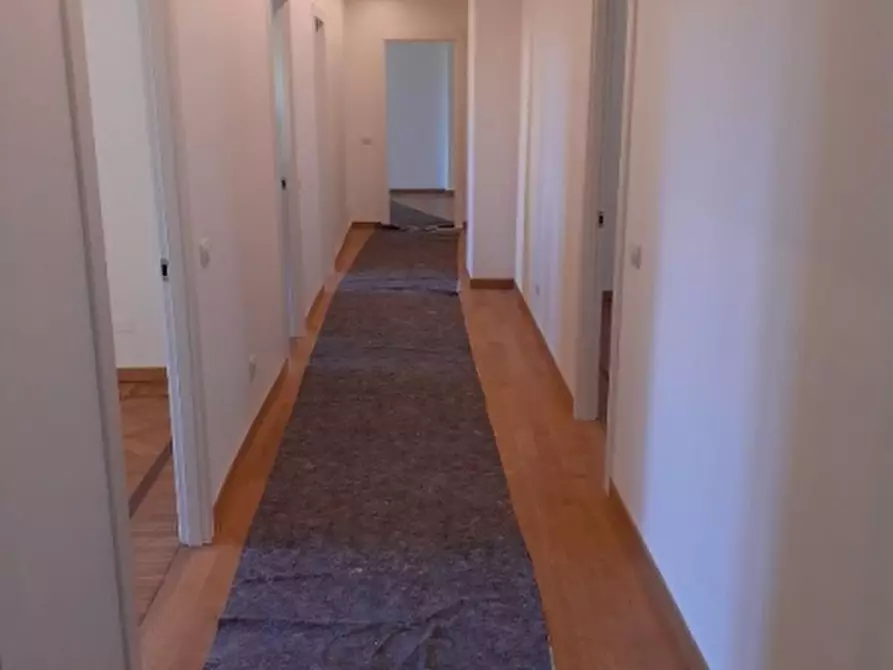 Immagine 5 di Appartamento in affitto  a Milano