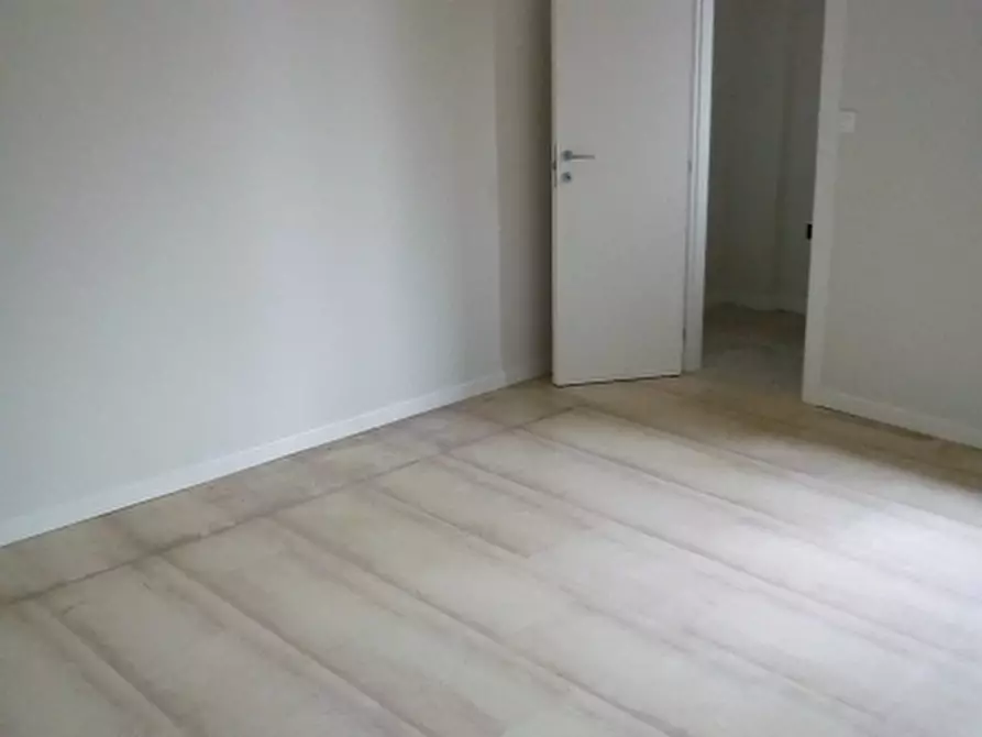 Immagine 5 di Appartamento in affitto  in Piazza Frattini a Milano