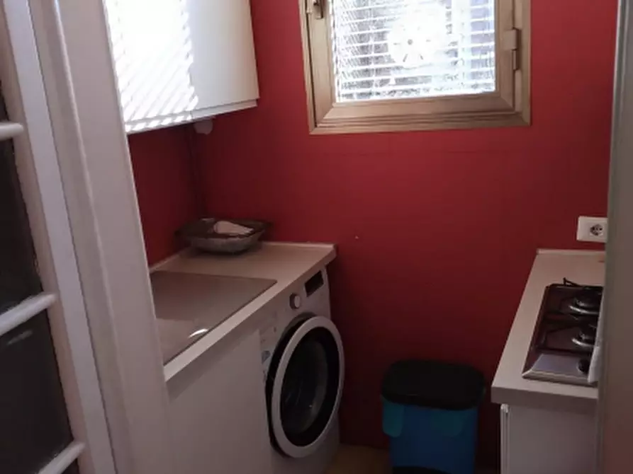 Immagine 15 di Appartamento in affitto  a Milano