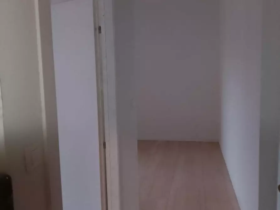 Immagine 11 di Appartamento in affitto  in Piazza Frattini a Milano