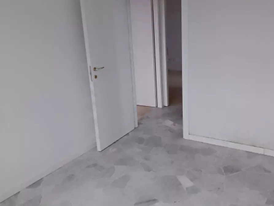 Immagine 18 di Appartamento in affitto  in Piazza Frattini a Milano