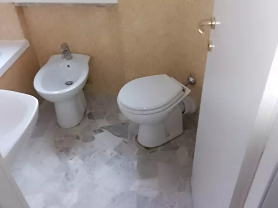 Immagine 20 di Appartamento in affitto  in Piazza Frattini a Milano