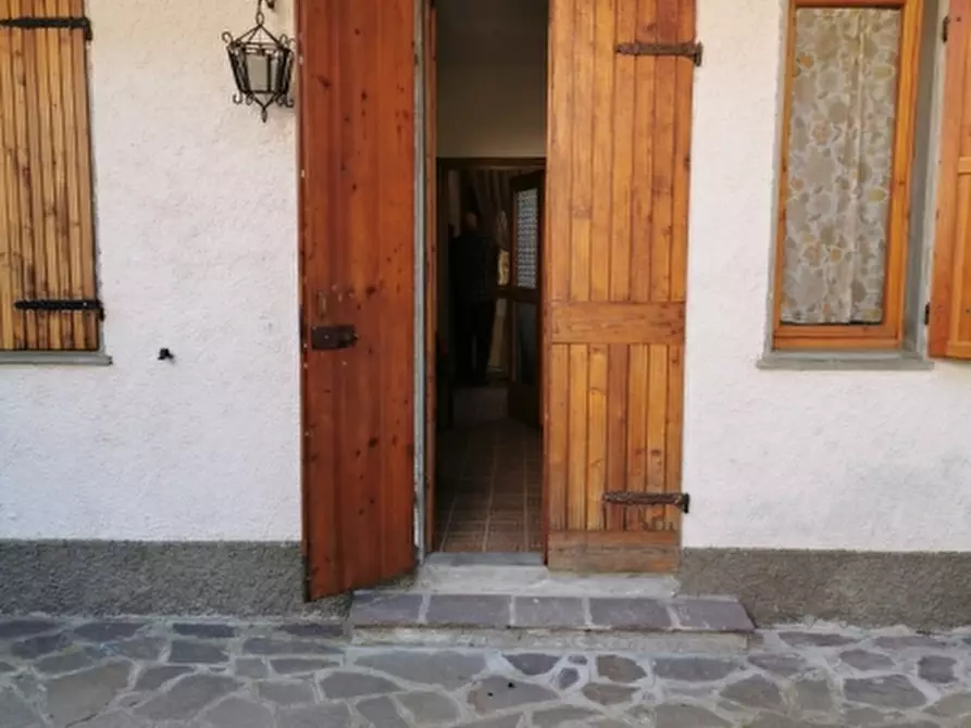 Immagine 11 di Casa bifamiliare in vendita  a Fiumalbo