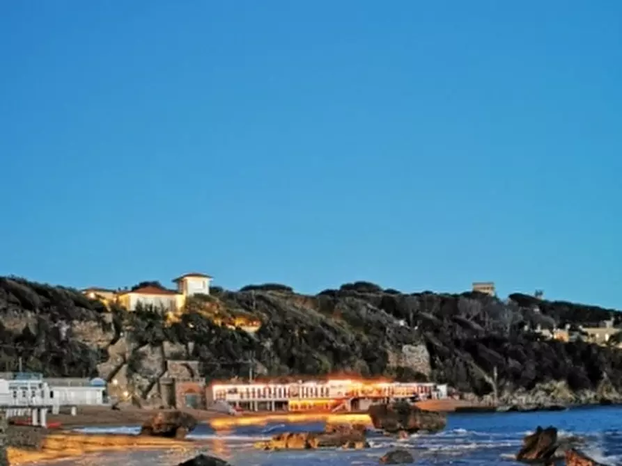 Immagine 19 di Appartamento in vendita  a Rosignano Marittimo