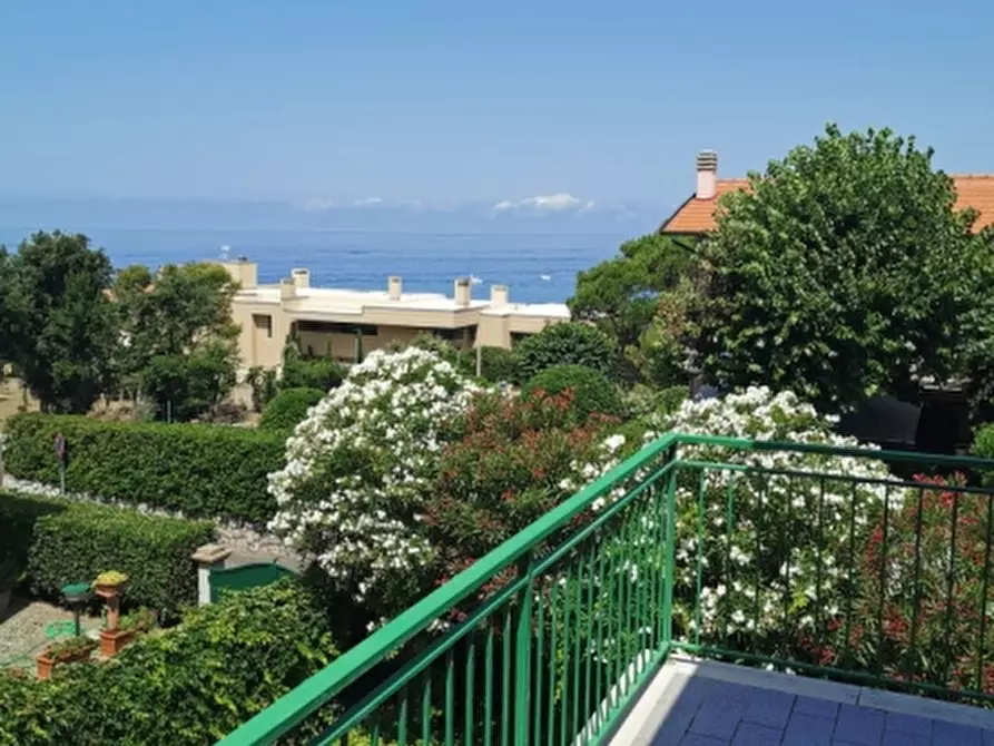 Immagine 2 di Appartamento in affitto  a Rosignano Marittimo