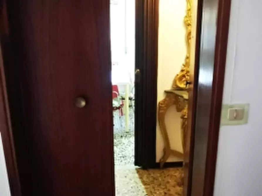 Immagine 5 di Appartamento in vendita  a Rosignano Marittimo