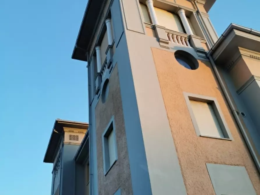 Immagine 5 di Appartamento in vendita  a Rosignano Marittimo