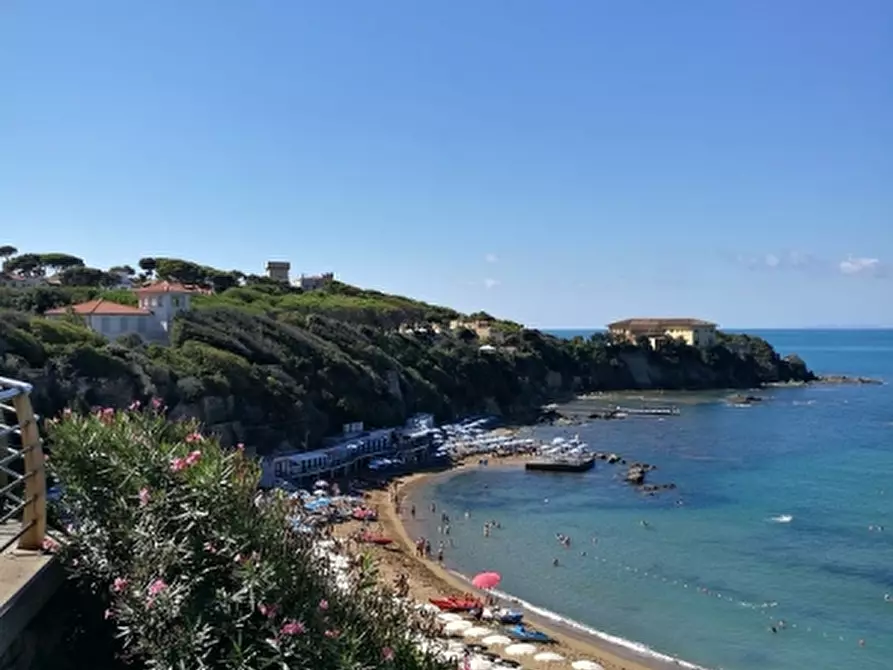 Immagine 2 di Appartamento in vendita  a Rosignano Marittimo