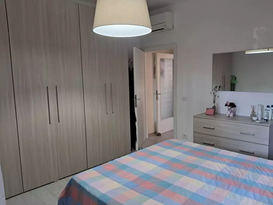 Immagine 5 di Appartamento in vendita  a Cecina