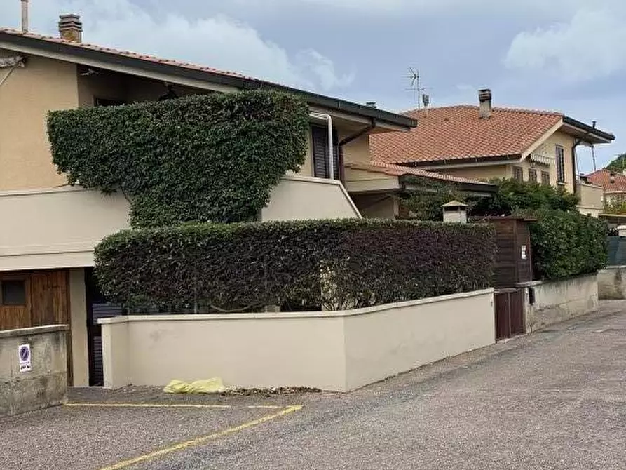 Immagine 1 di Appartamento in vendita  a Cecina