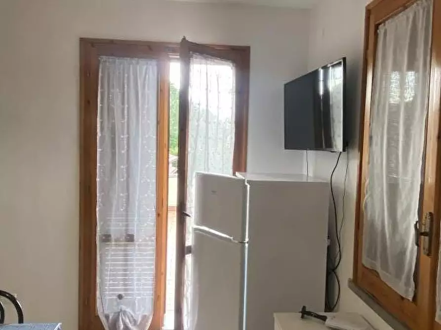 Immagine 5 di Appartamento in vendita  a Cecina