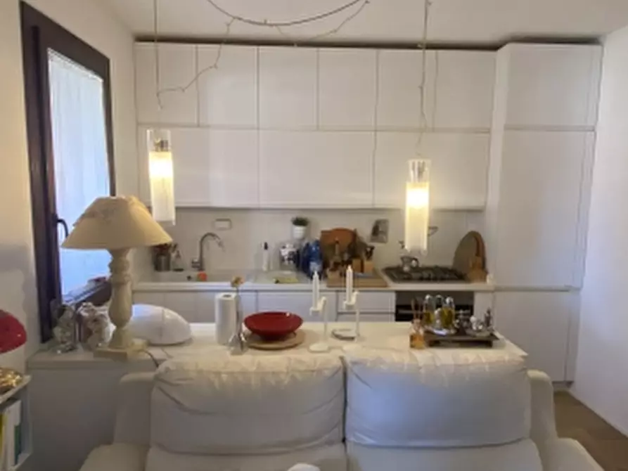 Immagine 5 di Appartamento in vendita  a Castagneto Carducci