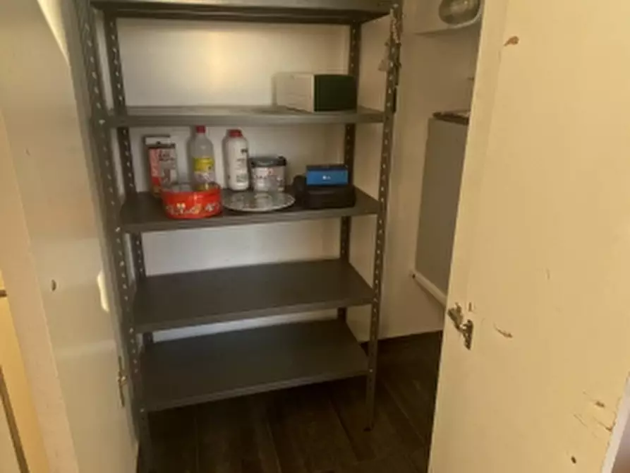 Immagine 6 di Appartamento in vendita  in Via della Bassata a Livorno