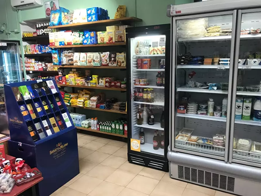Immagine 2 di Attività commerciale in vendita  in Saan Vincenzo a San Vincenzo