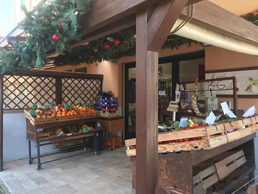 Immagine 16 di Attività commerciale in vendita  in Saan Vincenzo a San Vincenzo