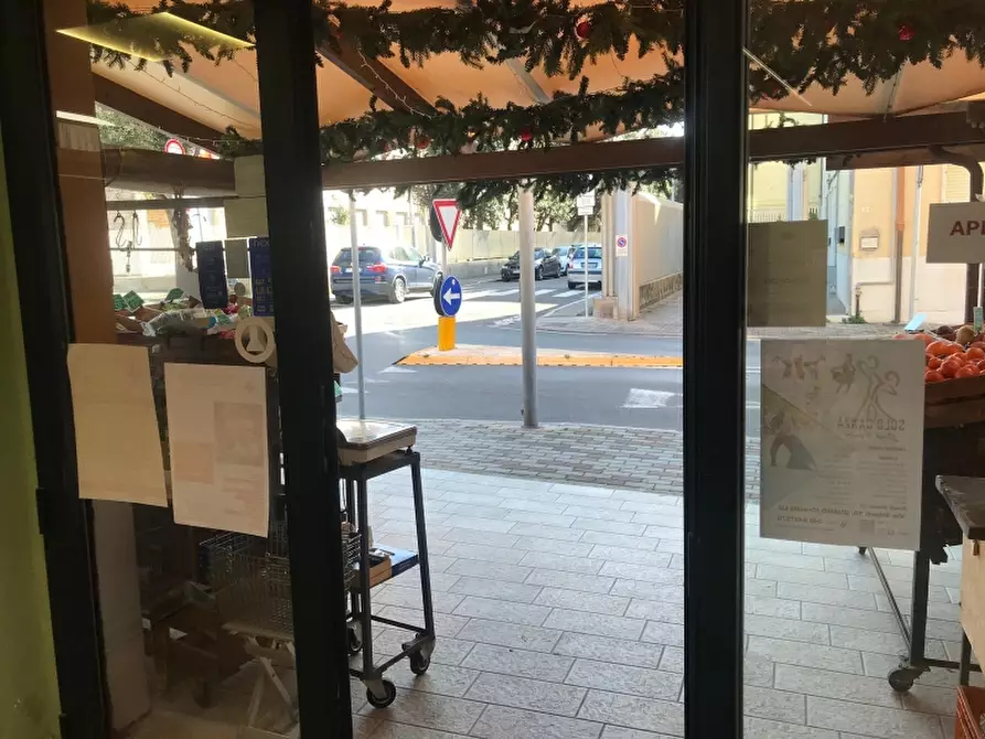 Immagine 10 di Attività commerciale in vendita  in Saan Vincenzo a San Vincenzo