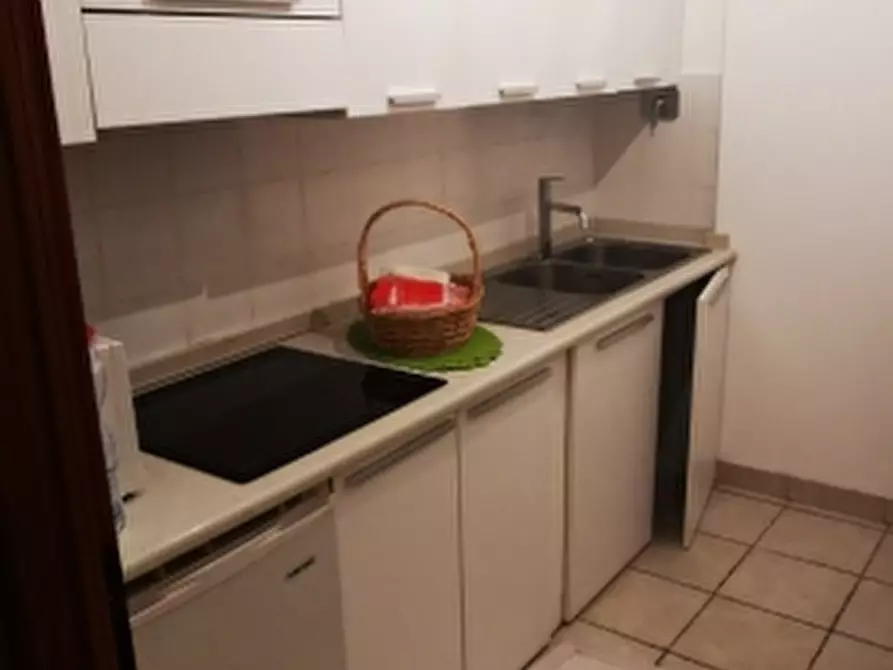 Immagine 11 di Appartamento in affitto  a Cecina