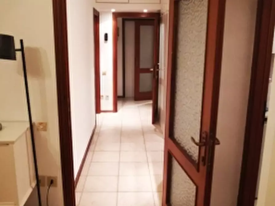 Immagine 4 di Appartamento in affitto  a Cecina