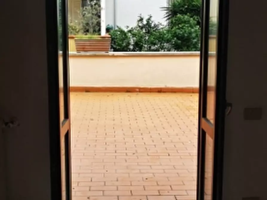 Immagine 1 di Appartamento in vendita  in Via Garibaldi a Cecina