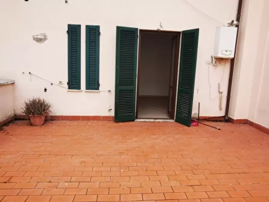 Immagine 3 di Appartamento in vendita  in Via Garibaldi a Cecina