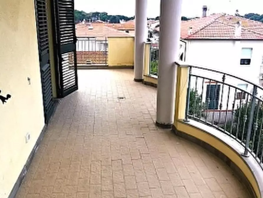 Immagine 4 di Appartamento in vendita  a Rosignano Marittimo