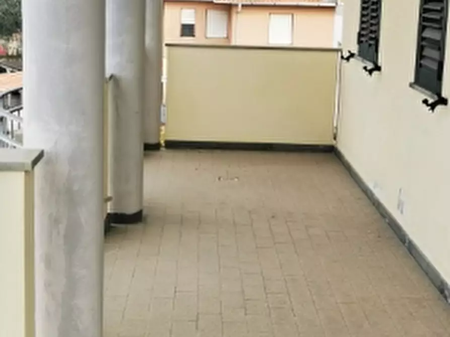 Immagine 5 di Appartamento in vendita  a Rosignano Marittimo