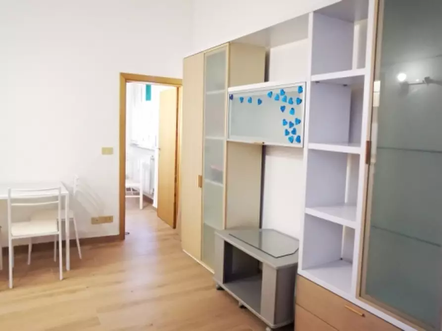 Immagine 3 di Appartamento in vendita  a Livorno